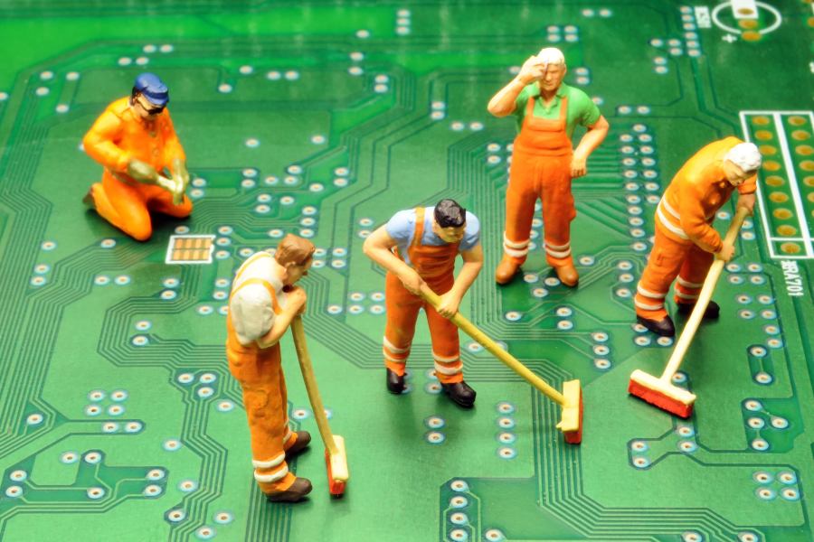 Nettoyage et finition de vos cartes électroniques